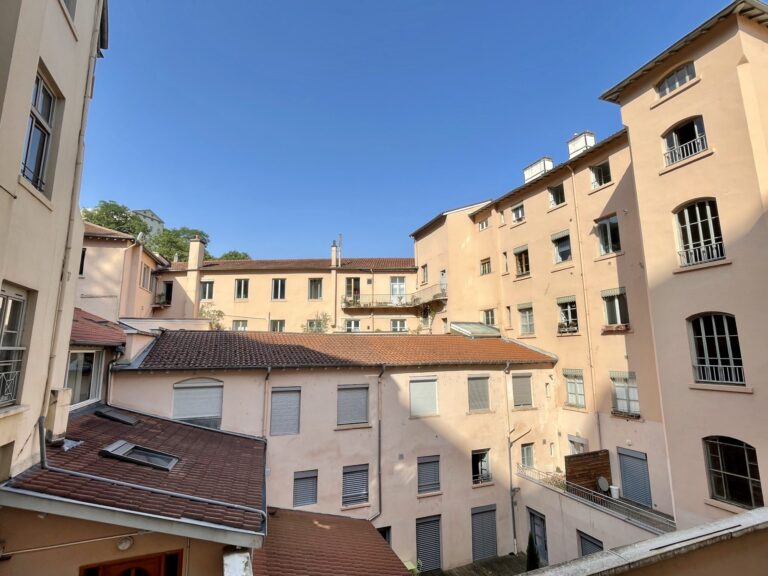 T2 r&eacute;nov&eacute; sur magnifique situation