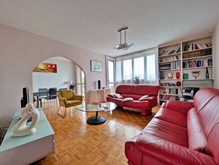 Appartement T5 – 93 m² – Balcon & Parking – Bourg-lès-Valence