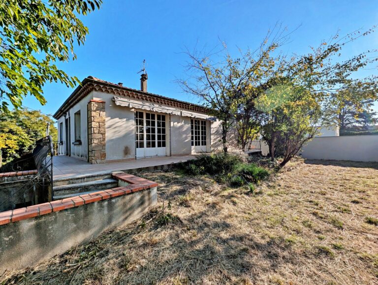 Maison T6 – 128 m² – Grand garage - Saint James