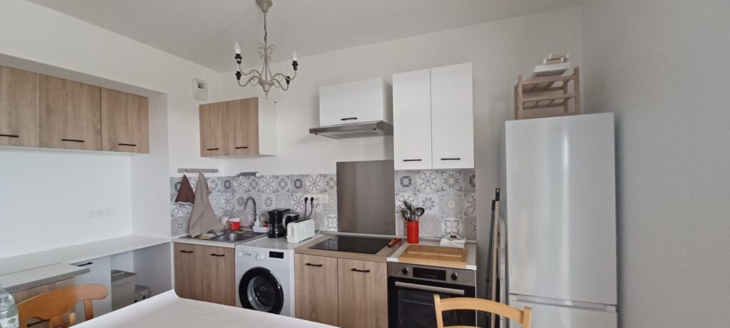 T2 de 2023 entièrement meublé