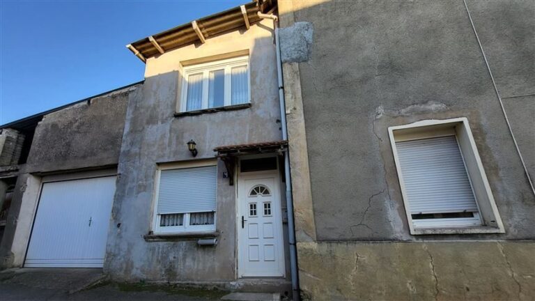 Maison mitoyenne 240m²