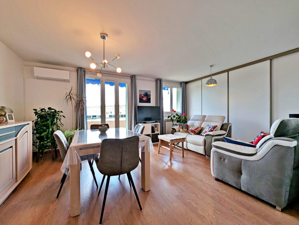 Valence Châteauvert – Appartement T3/T4 de 63 m² avec balcon