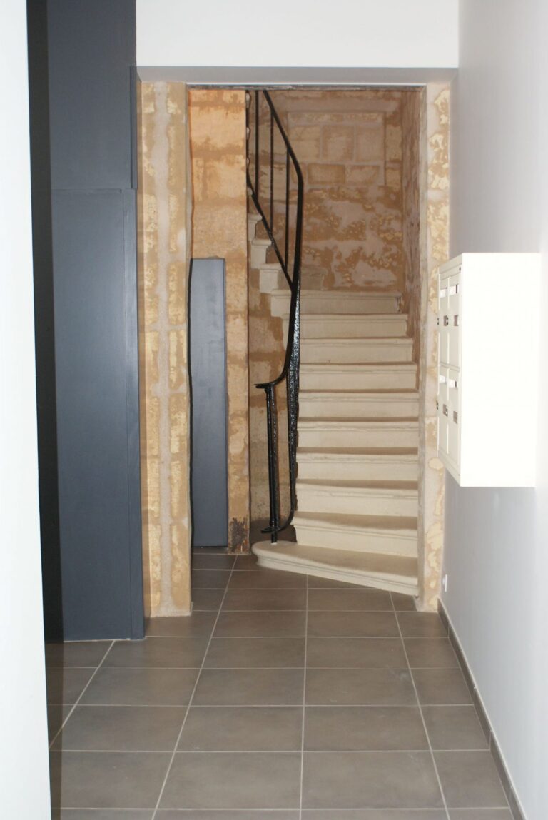 Magnifique immeuble en pierres