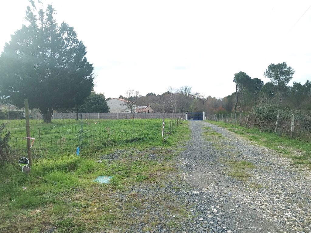 Terrain constructible en pleine nature