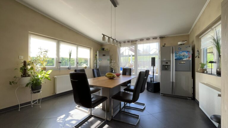 Maison familiale 160 m² – 5 chambres – Terrain 14 ares – Mondorff